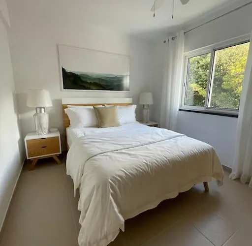 Apartment Alegria #1 - Steps To The Ocean! Capelo