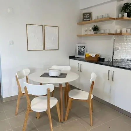 Apartment Alegria #1 - Steps To The Ocean! Capelo